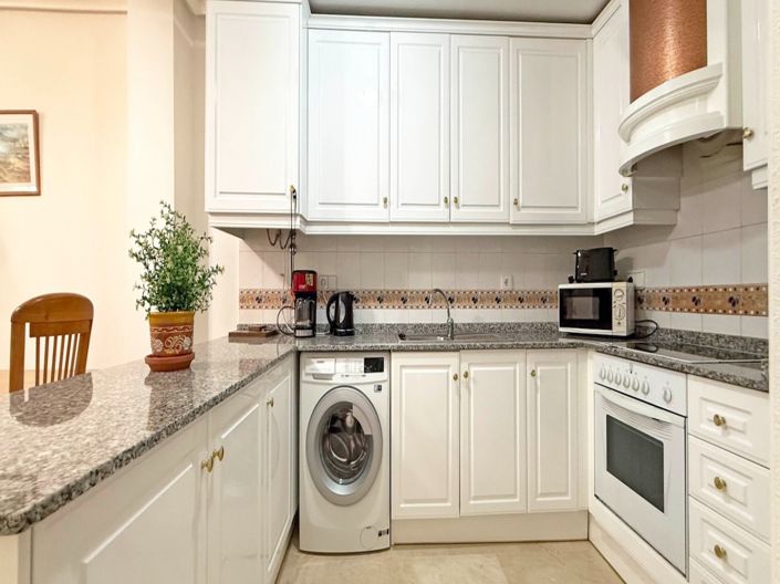 Image No.8-2 Bed Apartment for sale