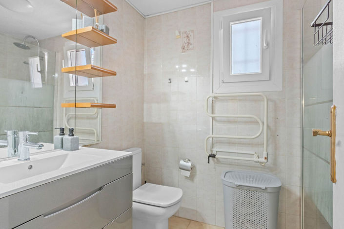 Image No.12-2 Bed Apartment for sale