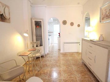 49425beautifullypresentedtwobedroomgardenapar