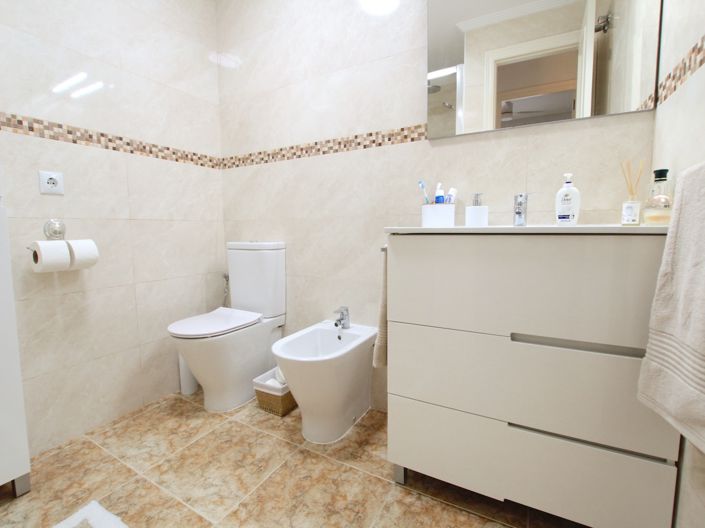 Image No.23-2 Bed Apartment for sale