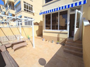 49425beautifullypresentedtwobedroomgardenapar