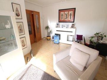 49427amazinglyspaciousthreebedroomvillageapar