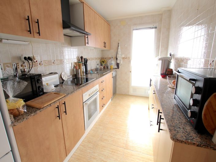 Image No.21-3 Bed Apartment for sale