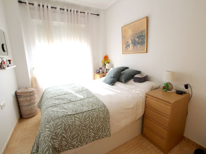 Image No.25-3 Bed Apartment for sale