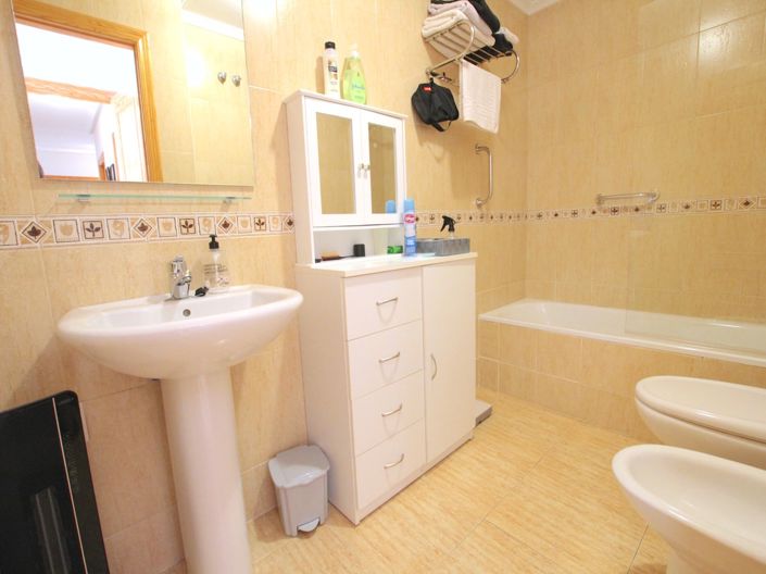 Image No.27-3 Bed Apartment for sale