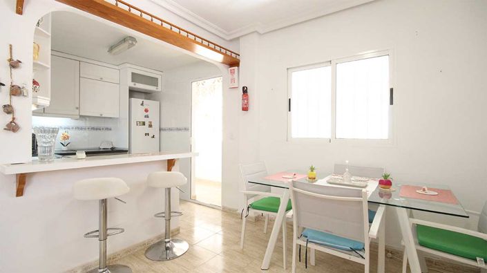 Image No.11-2 Bed Townhouse for sale