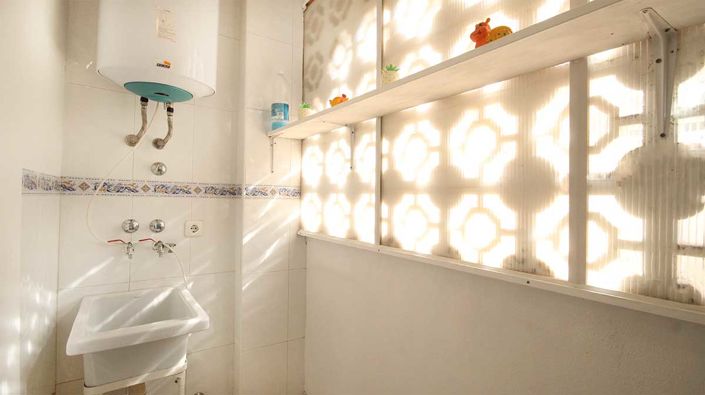 Image No.12-2 Bed Townhouse for sale