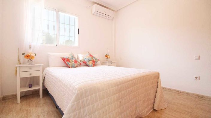 Image No.14-2 Bed Townhouse for sale