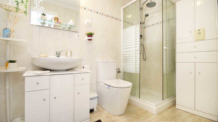 Image No.17-2 Bed Townhouse for sale