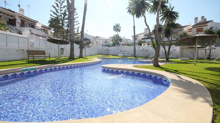 Image No.29-2 Bed Townhouse for sale