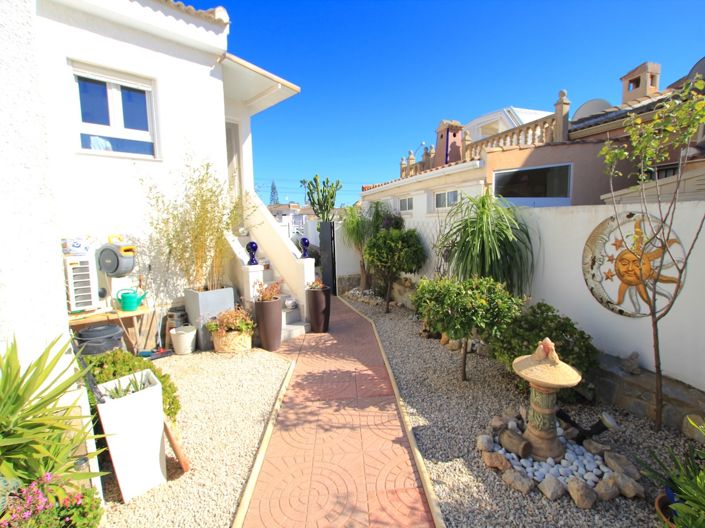 Image No.10-3 Bed Villa for sale