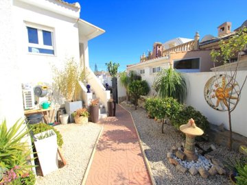 49429charmingthreebedroomdetachedvillaincentr