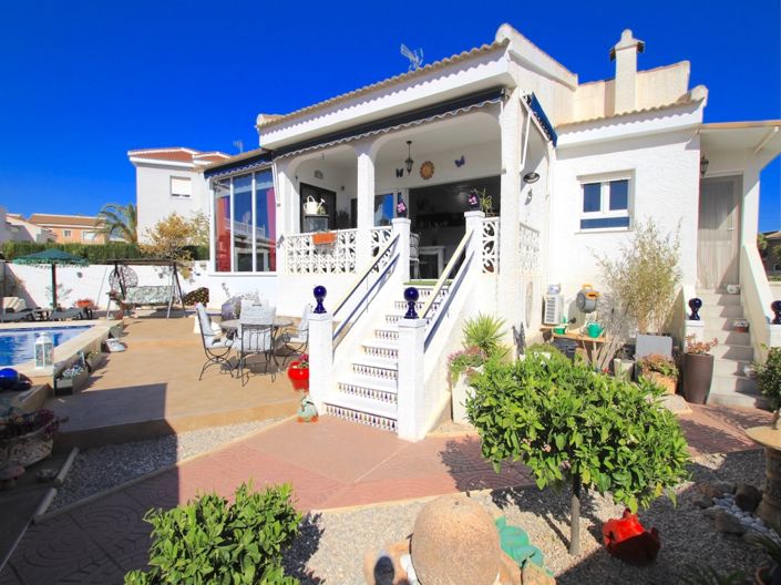 Image No.3-3 Bed Villa for sale