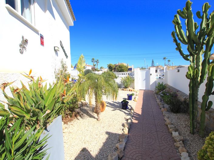 Image No.6-3 Bed Villa for sale