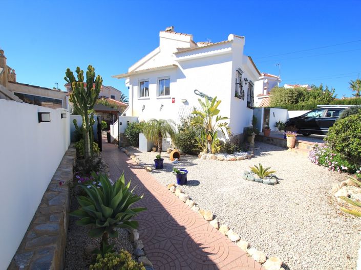 Image No.7-3 Bed Villa for sale