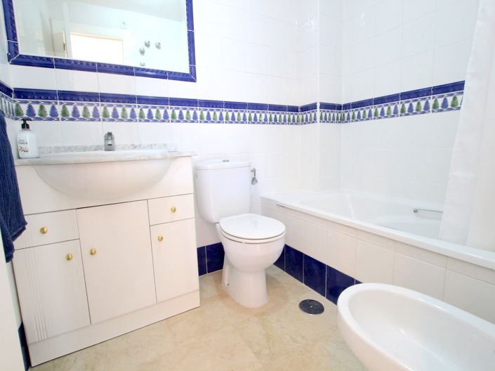 Image No.20-2 Bed Apartment for sale