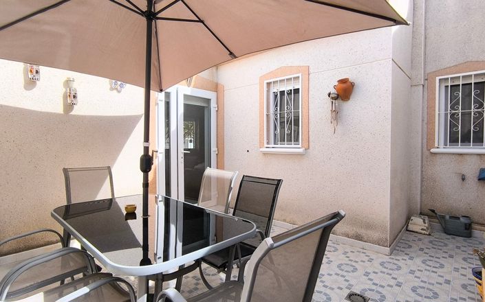 Image No.23-2 Bed Townhouse for sale