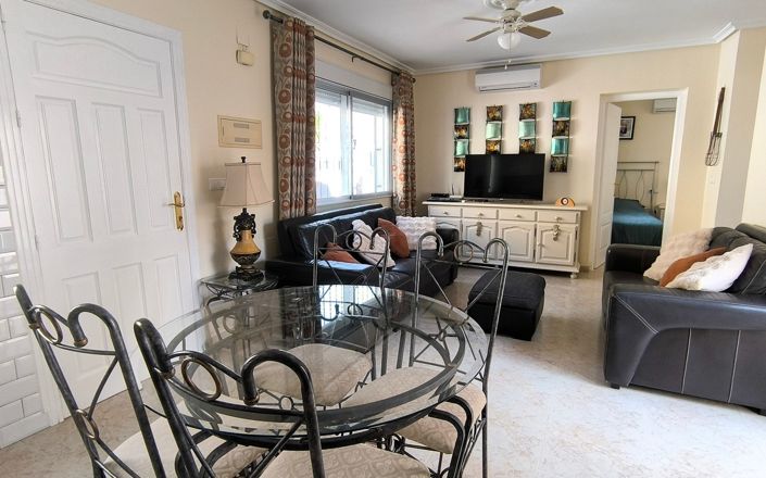 Image No.9-2 Bed Townhouse for sale