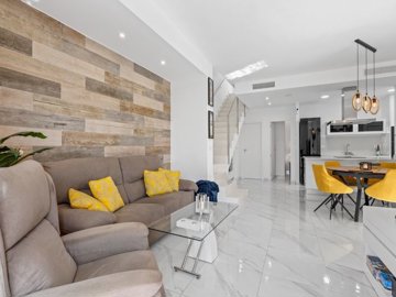 49433contemporaryvillawithstylishinteriorands