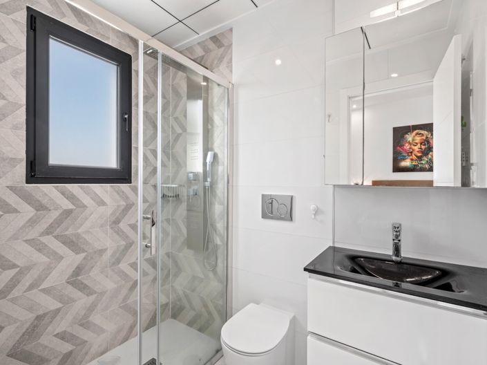 Image No.26-3 Bed Villa for sale