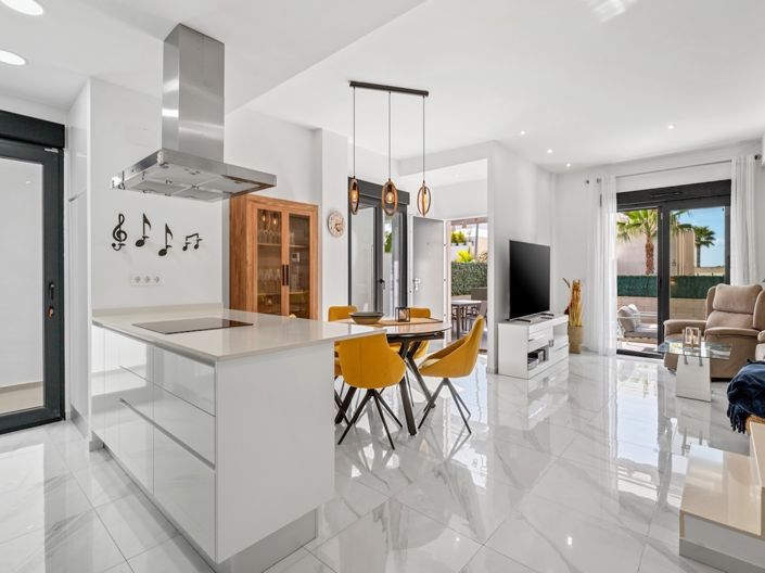 Image No.9-3 Bed Villa for sale