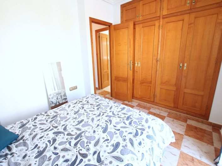 Image No.25-2 Bed Townhouse for sale