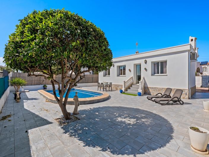 Image No.2-Villa de 2 chambres à vendre à Ciudad Quesada