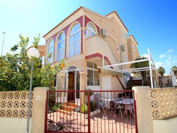 49449wonderfulthreebedroomduplexapartmentwith