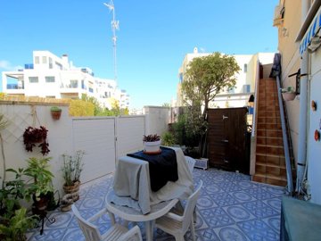 49449wonderfulthreebedroomduplexapartmentwith