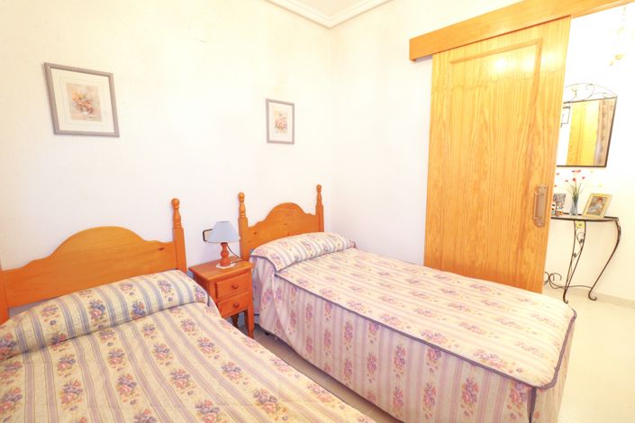 Image No.4-Appartement de 2 chambres à vendre à Torrevieja