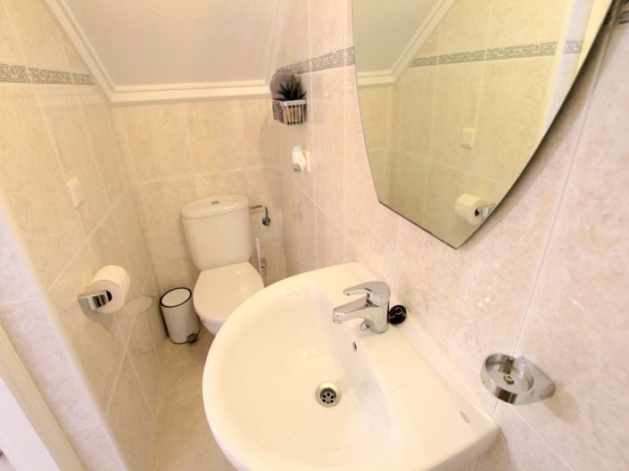 Image No.14-2 Bed Townhouse for sale