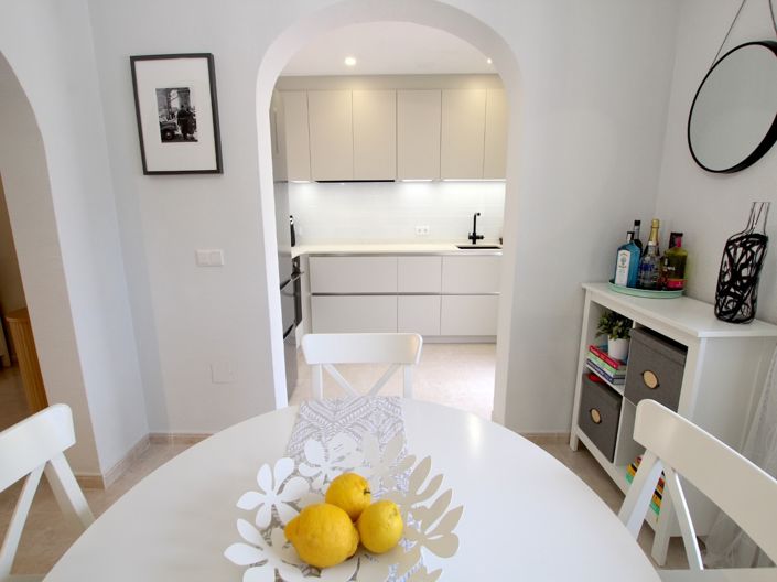 Image No.16-2 Bed Townhouse for sale