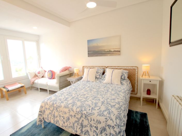 Image No.22-2 Bed Townhouse for sale