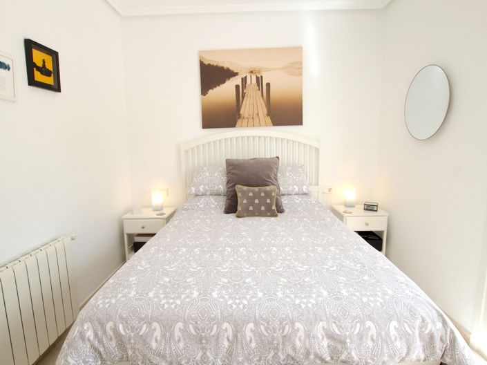 Image No.27-2 Bed Townhouse for sale