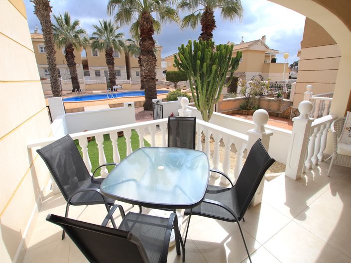 Image No.9-2 Bed Townhouse for sale