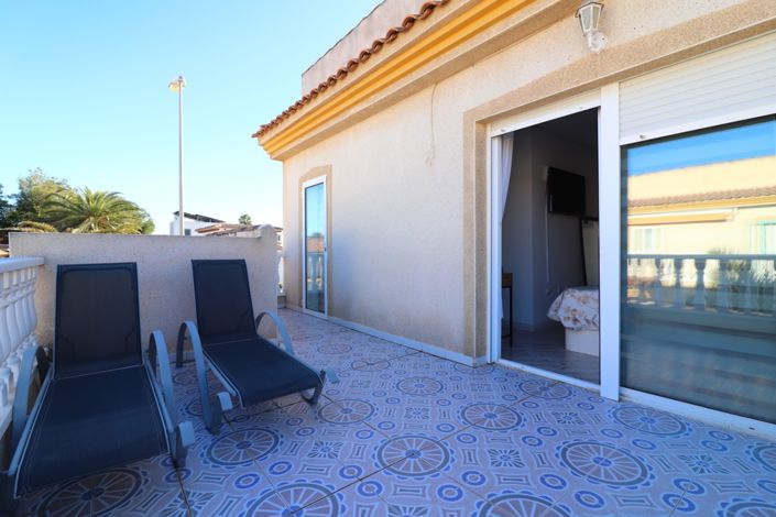 Image No.18-3 Bed Villa for sale