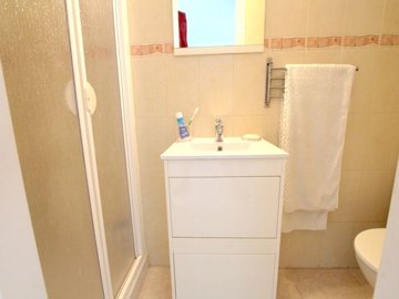 49465beautifullypresentedthreebedroomlolastyl