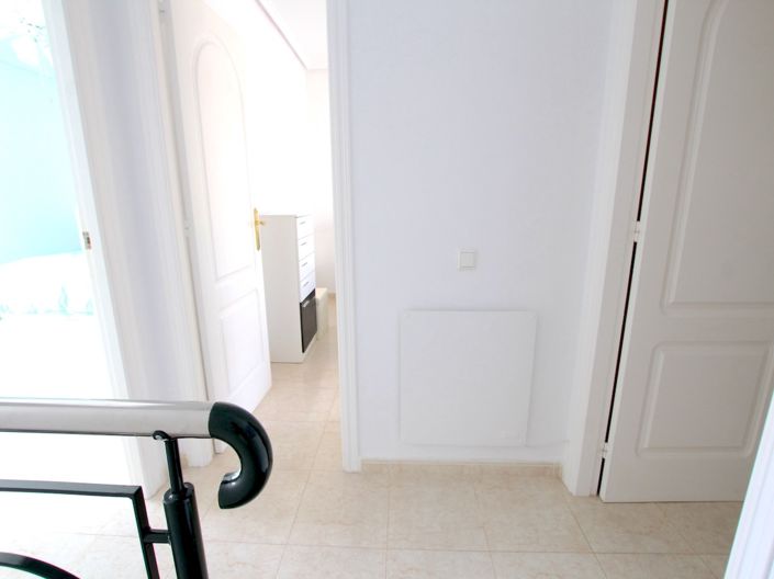 Image No.21-3 Bed Townhouse for sale