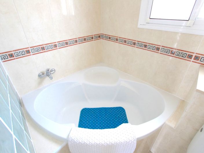 Image No.26-3 Bed Townhouse for sale