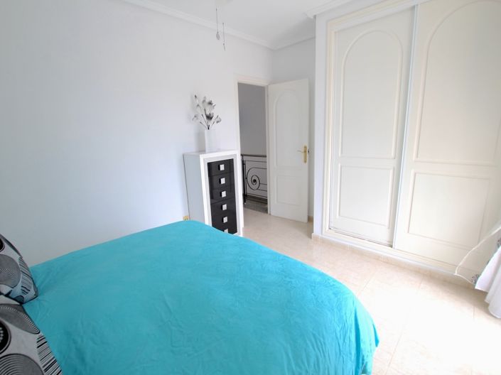 Image No.29-3 Bed Townhouse for sale