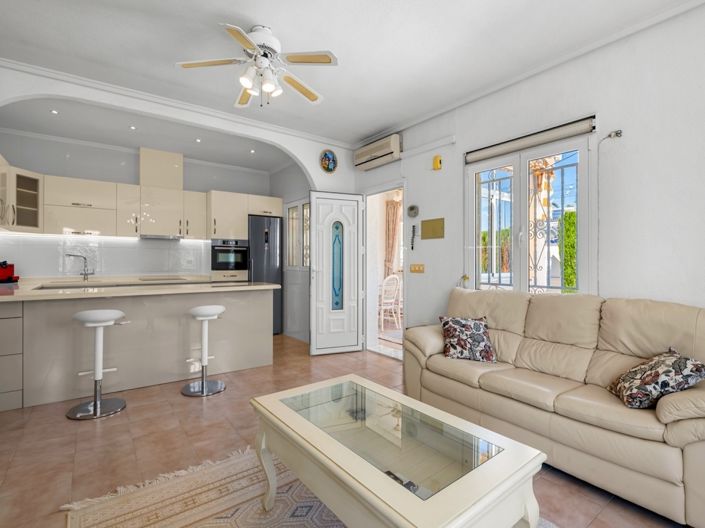 Image No.17-2 Bed Villa for sale