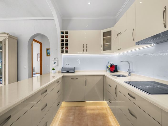 Image No.20-2 Bed Villa for sale