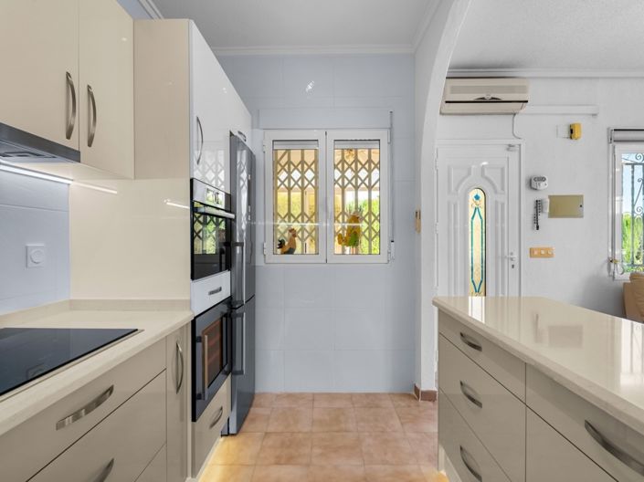 Image No.21-2 Bed Villa for sale