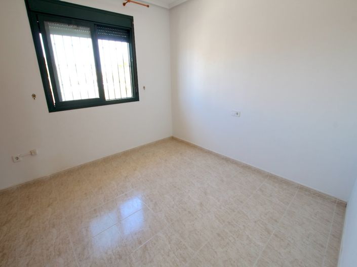 Image No.18-2 Bed Apartment for sale