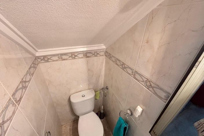 Image No.6-2 Bed Townhouse for sale