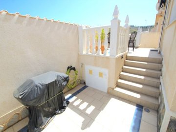 49476fabuloustwobedroomsemidetachedbungalow09