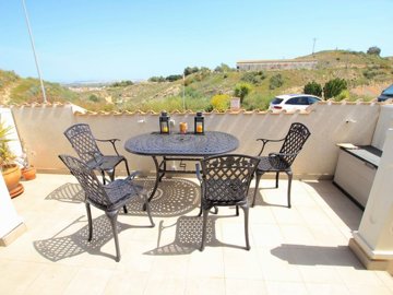 49476fabuloustwobedroomsemidetachedbungalow09