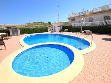 49476fabuloustwobedroomsemidetachedbungalow09