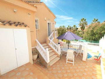 49481charming2bedroomvillaoverlookinglamarque