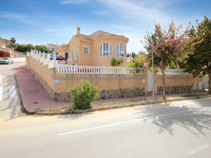 Image No.30-2 Bed Villa for sale